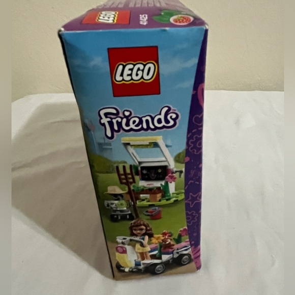 Lego Friends Olivia’s Flower Garden - Picture 3 of 6